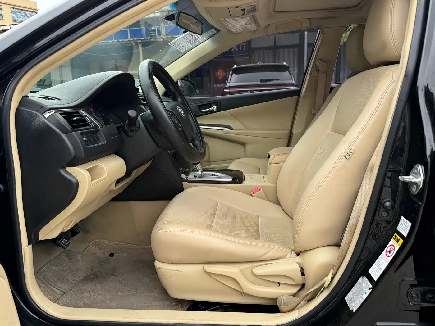 Toyota Camry 2015 2.0E Elite Edition фото 6
