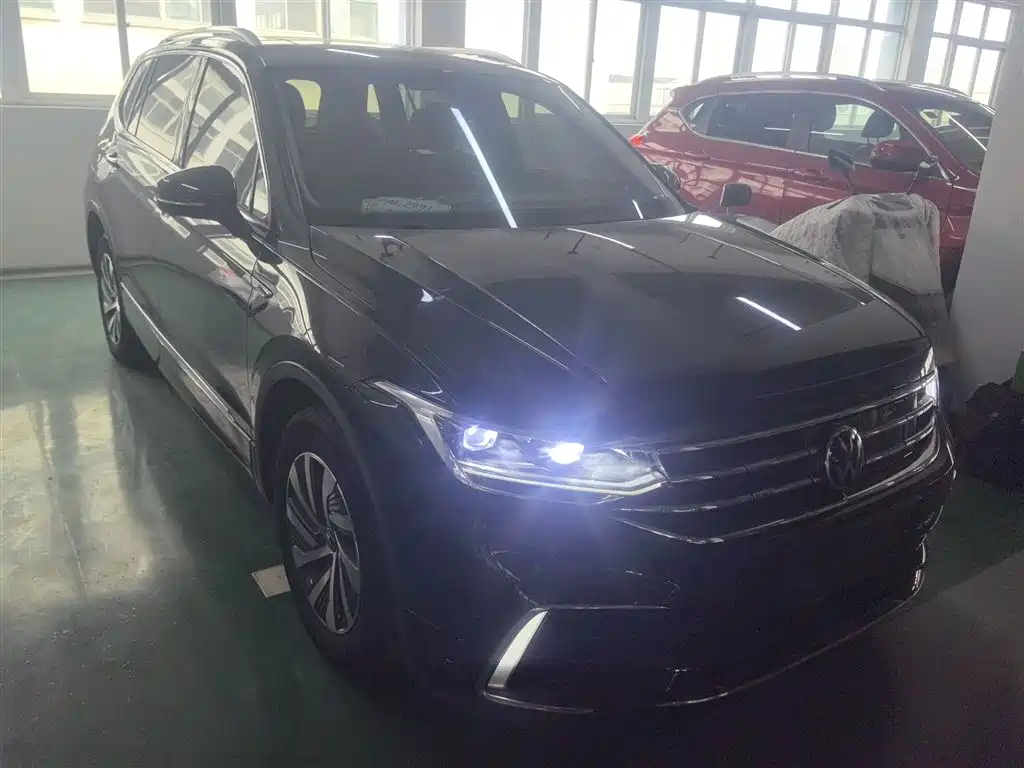 Volkswagen Tiguan L PHEV 2022 430PHEV Plug-in Hybrid Premium фото 22