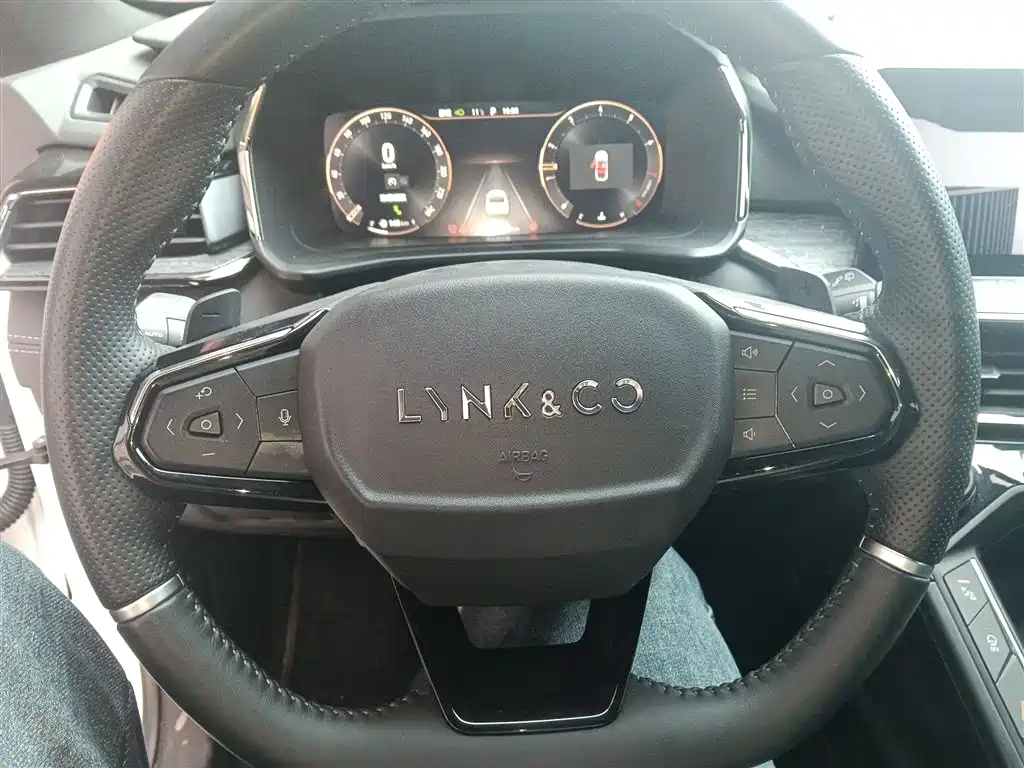 Lynk & Co 06 2020 1.5T Power Pro фото 11