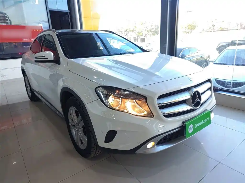 Mercedes-Benz GLA 2016 GLA 200 Dynamic фото 23