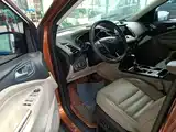Фото 16 - Ford Kuga