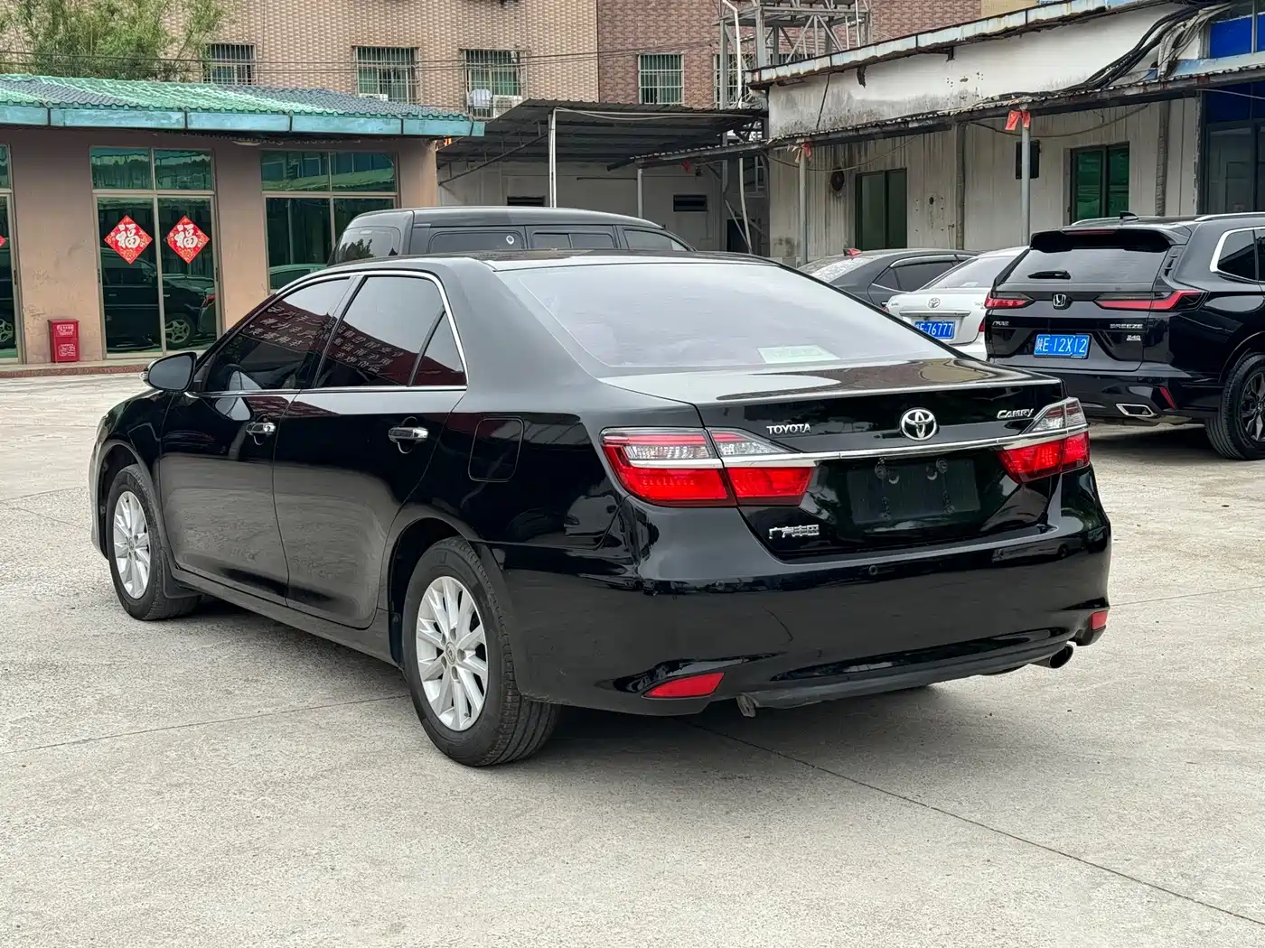 Toyota Camry 2015 2.0E Elite Edition фото 9
