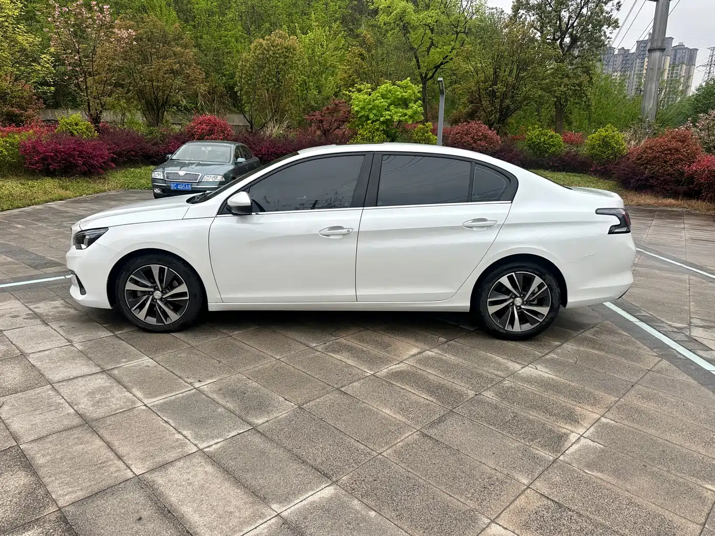 Peugeot 408 2020 360THP 10th Anniversary Commemorative Edition фото 14
