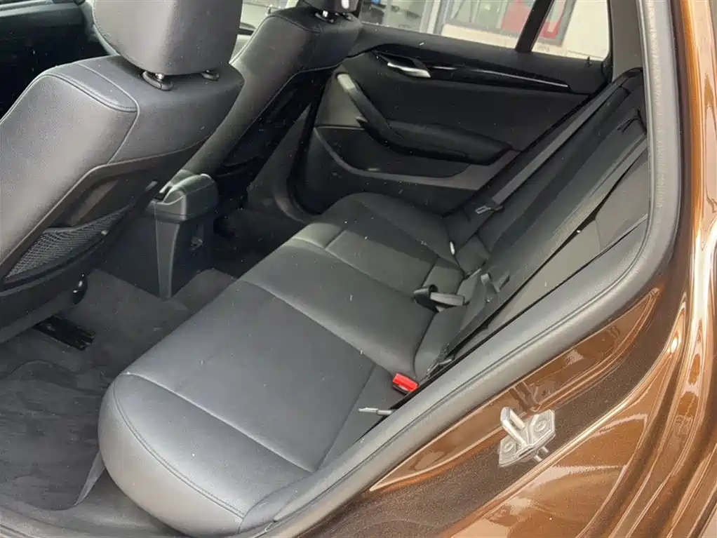 BMW X1 2015 Model sDrive18i Leading Advanced Edition фото 20
