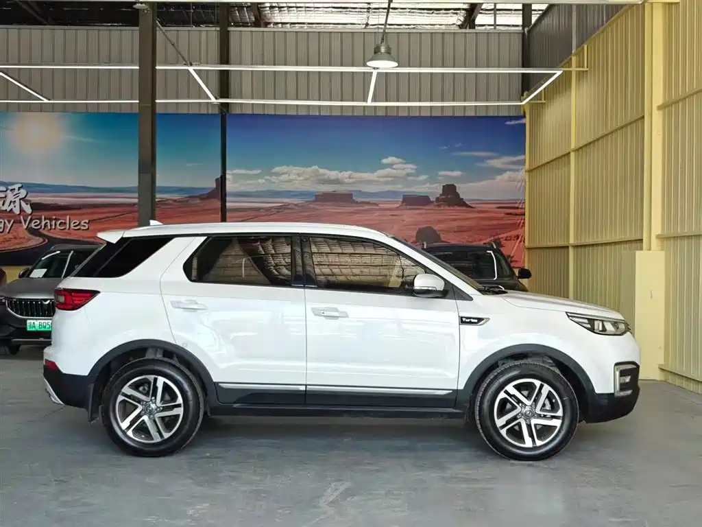 CHANGAN CS55