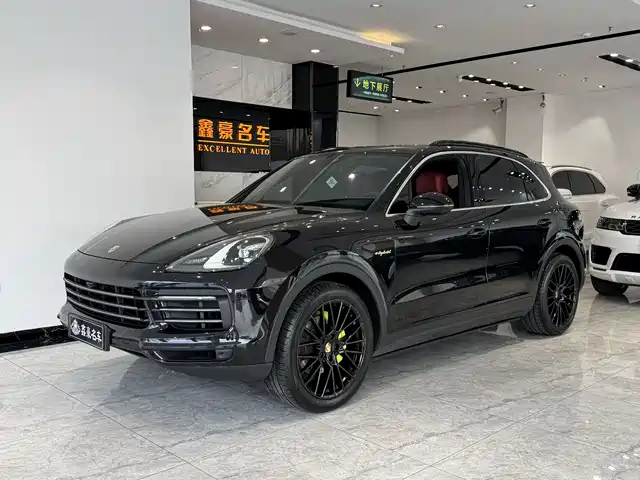PORSCHE CAYENNE NEW ENERGY