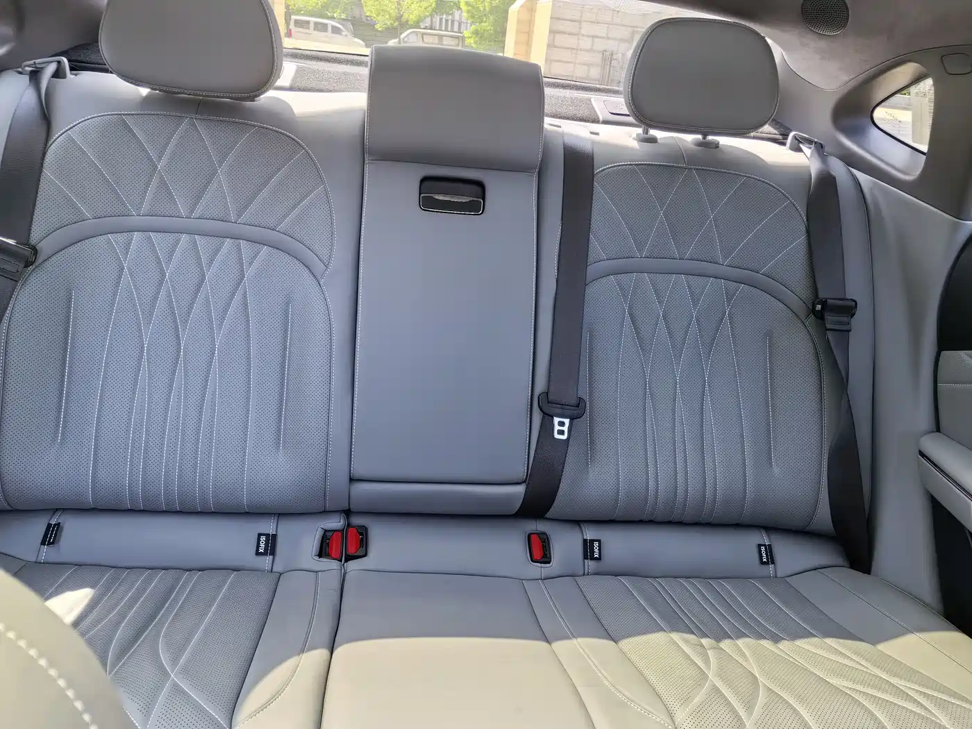 Geely Galaxy Galaxy E8 2025 700km Long Voyage Smart Drive Edition фото 16