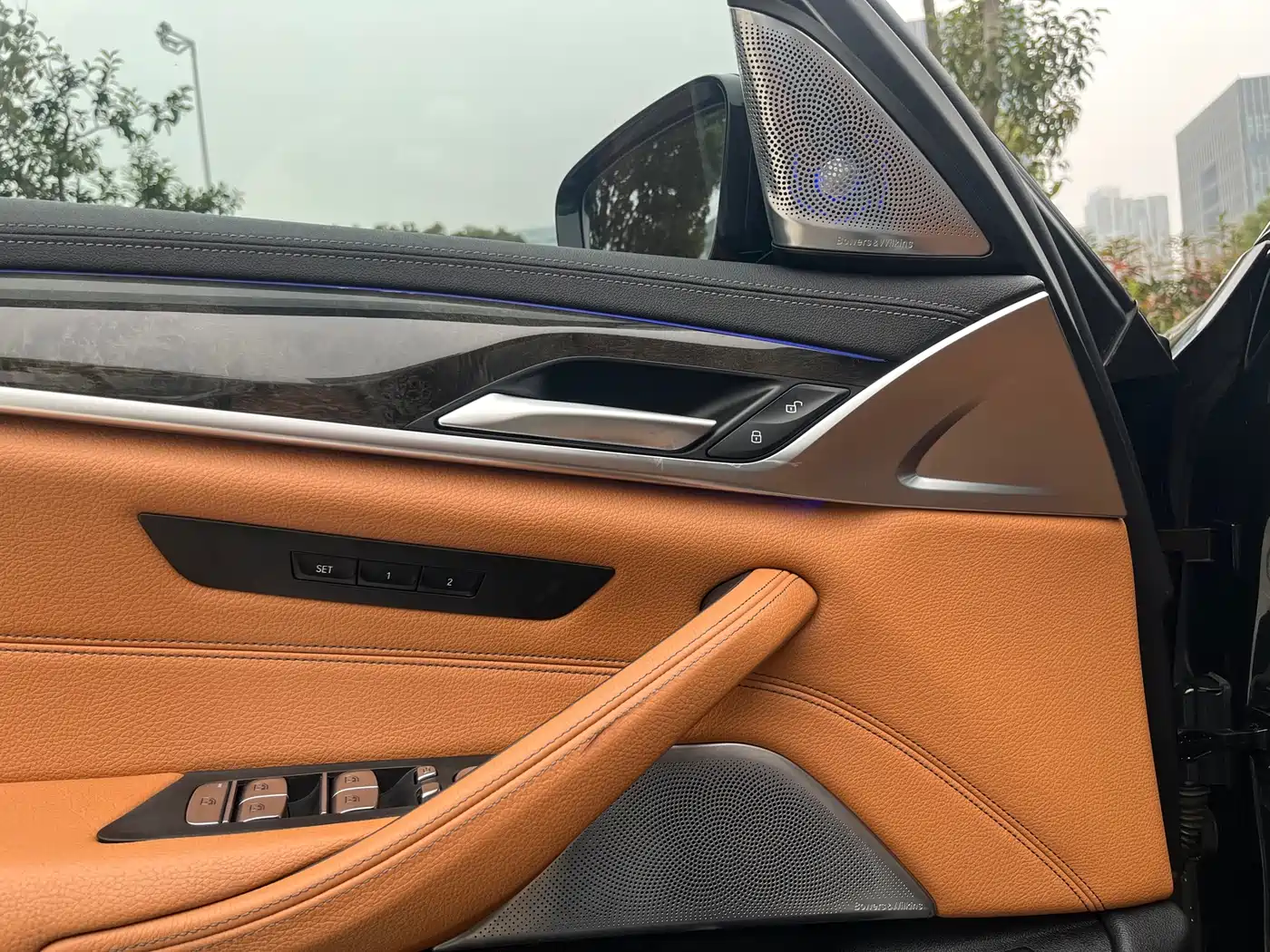BMW 5 Series 2020 530Li Leading M Sport Package фото 16