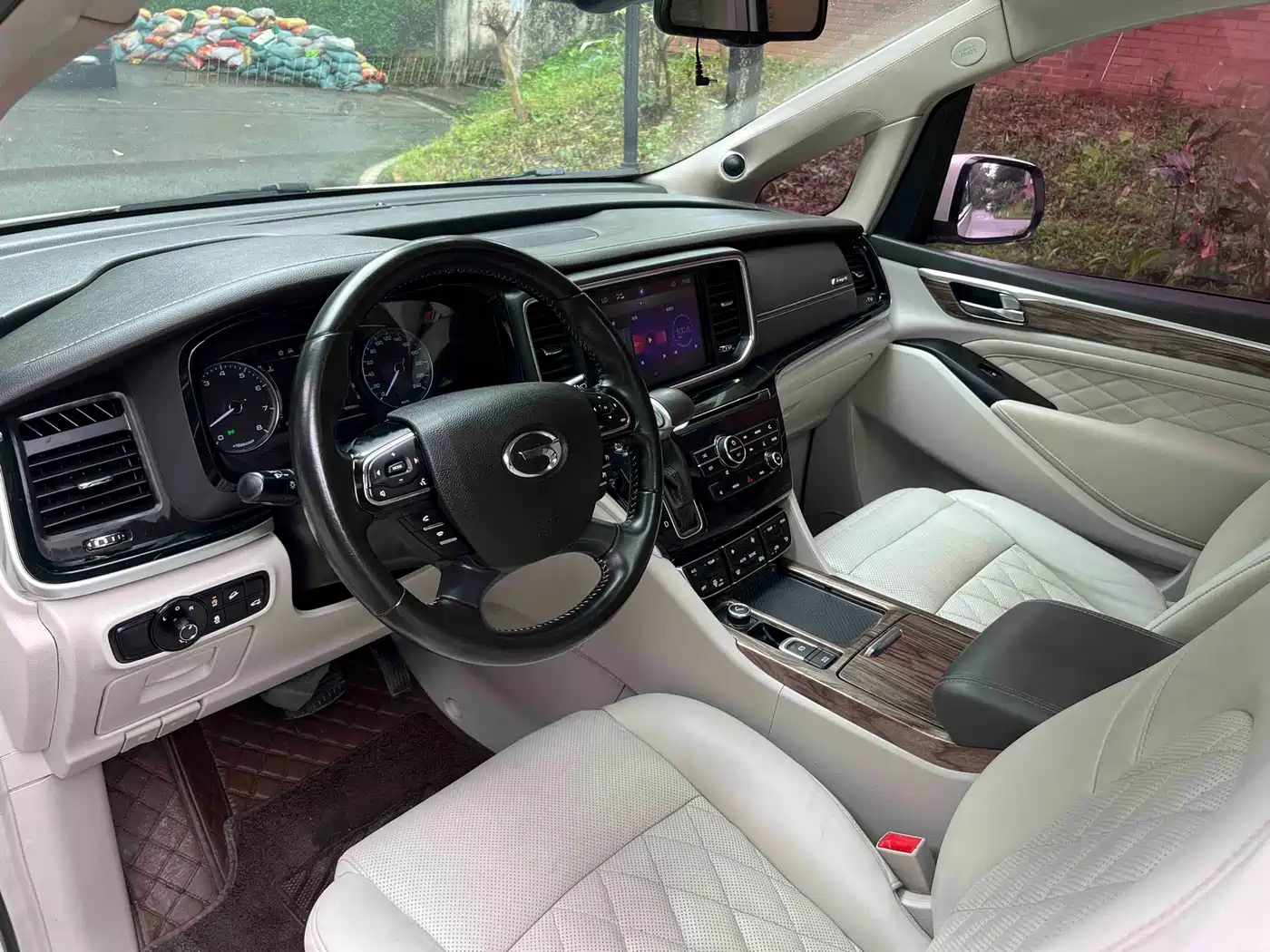 GAC Trumpchi Trumpchi M8 2018 320T Premium Edition фото 5