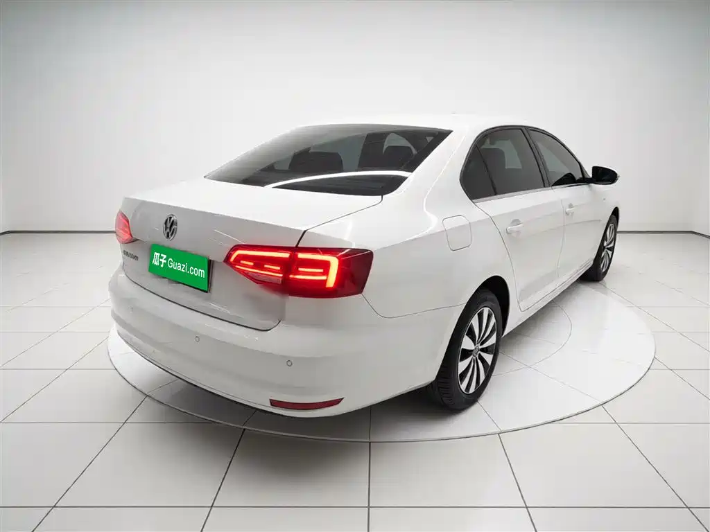 Volkswagen Sagitar 2017 180TSI Auto Exclusive Edition фото 7