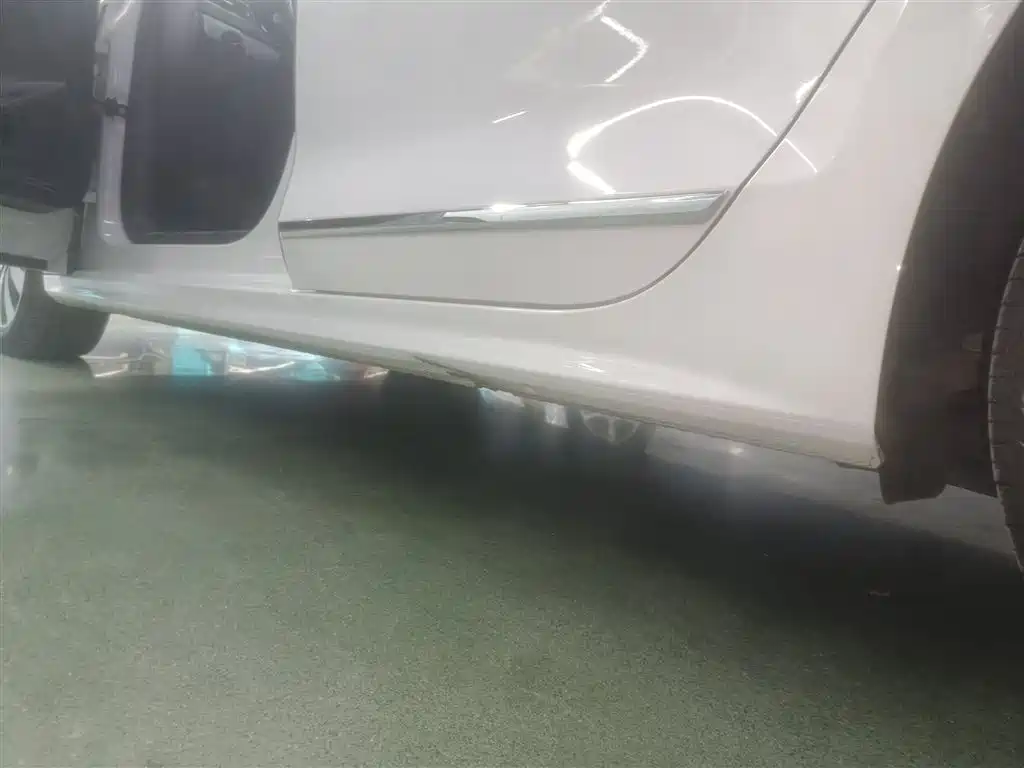 Volkswagen Sagitar 2017 180TSI Auto Exclusive Edition фото 22