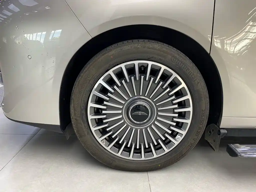 Geely Galaxy Galaxy V900 2026 2026 Model Year Base Version 6-Seater