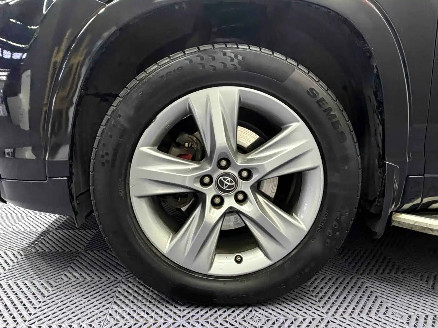 Toyota Highlander 2018 2.0T 2WD Premium 7-seater (China V) фото 5