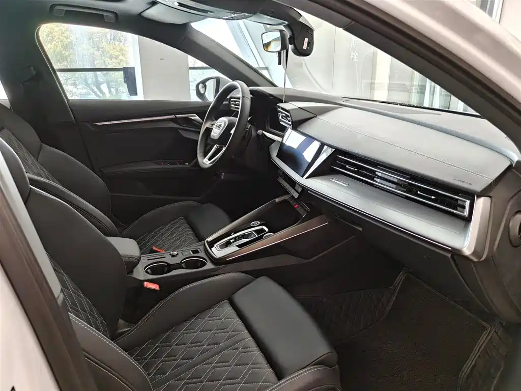 Photo 13 - Audi A3