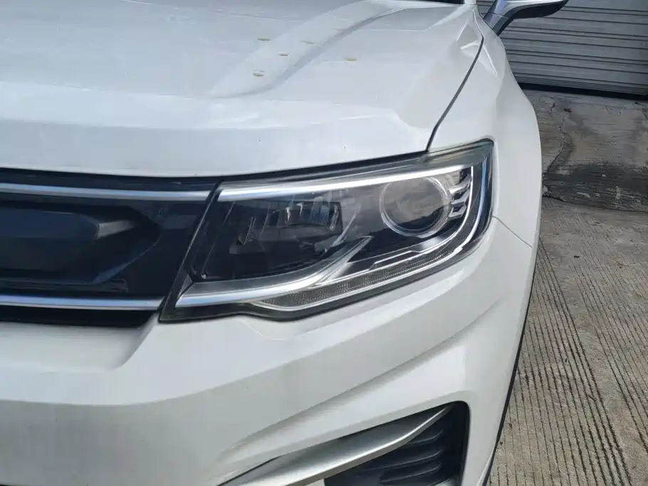 Changan CS35 PLUS 2018 2018 1.6L Manual Smooth Connect China V