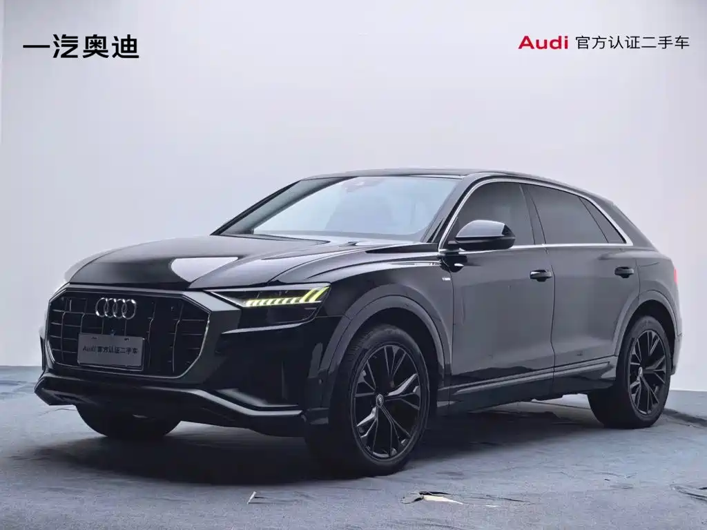 Photo 1 - Audi Q8