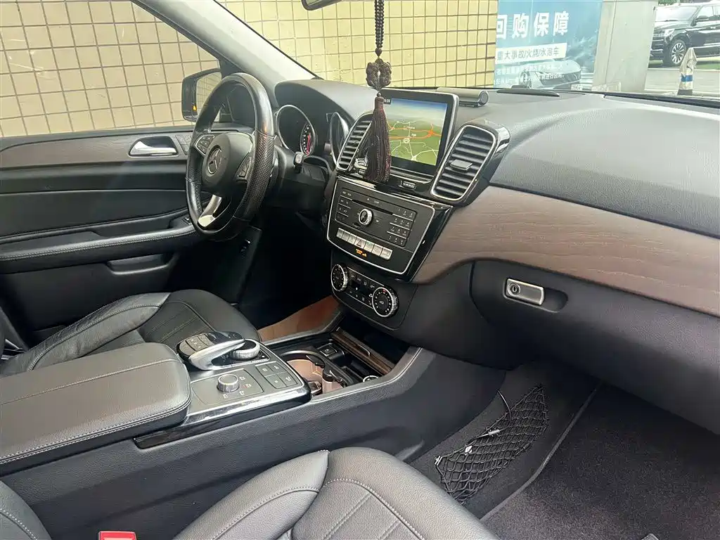Mercedes-Benz GLE 2016 GLE 400 4MATIC фото 9