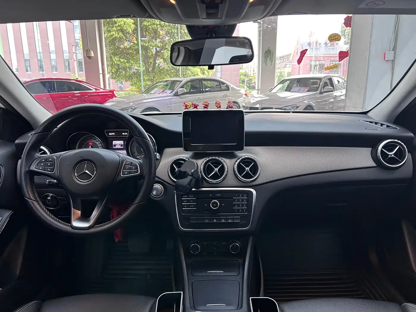 Mercedes-Benz GLA 2016 GLA 200 Dynamic фото 20