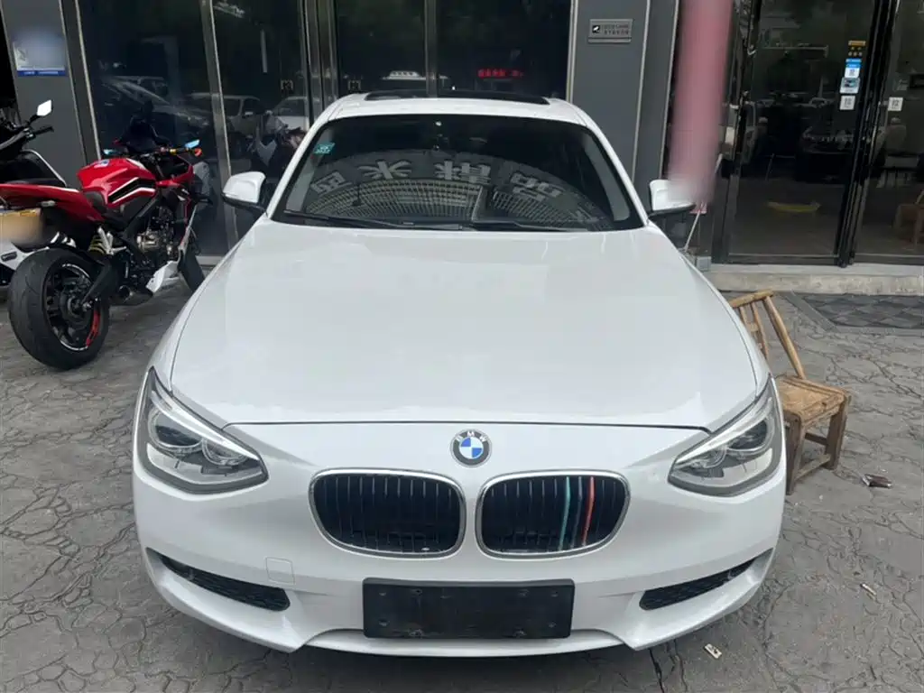 BMW 1 Series (Import) 2013 Facelift 116i Leading Model фото 3