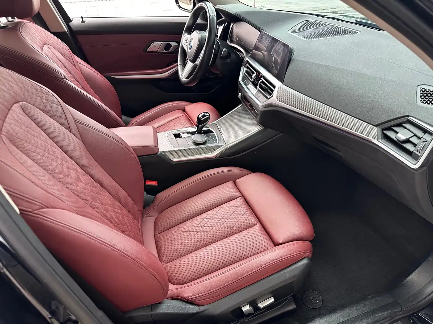 BMW 3 Series 2022 325Li M Sport Shadow Edition фото 22