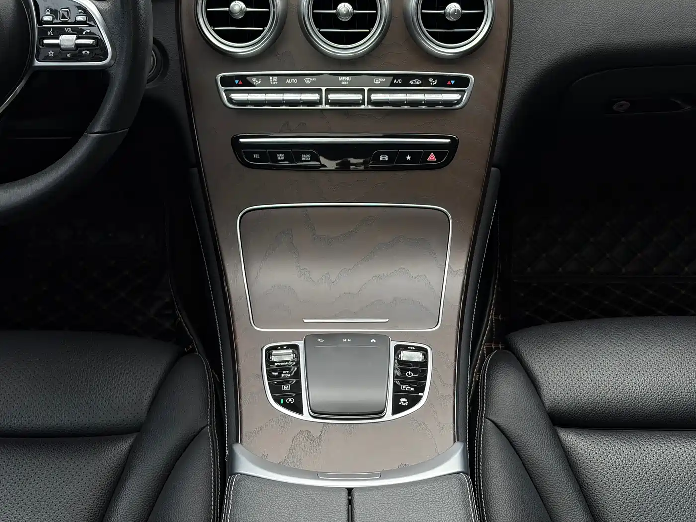 Mercedes-Benz GLC 2021 GLC 260 L 4MATIC Luxury фото 17