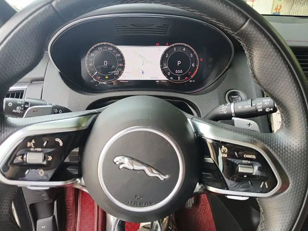 Jaguar E-PACE 2023 2024 Gloss Black Sport Edition R-DYNAMIC SE BLACK