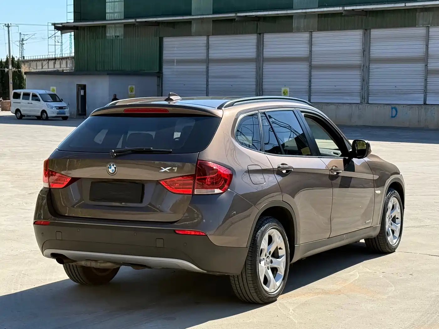 BMW X1 2012 sDrive18i Luxury Model фото 7
