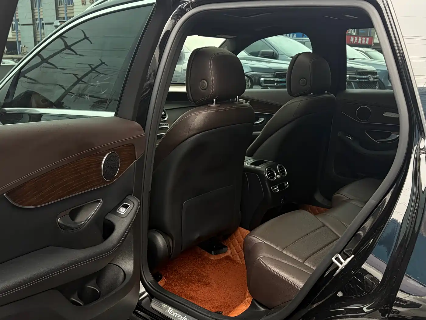 Mercedes-Benz GLC 2022 Facelift GLC 260 L 4MATIC Luxury Model фото 13