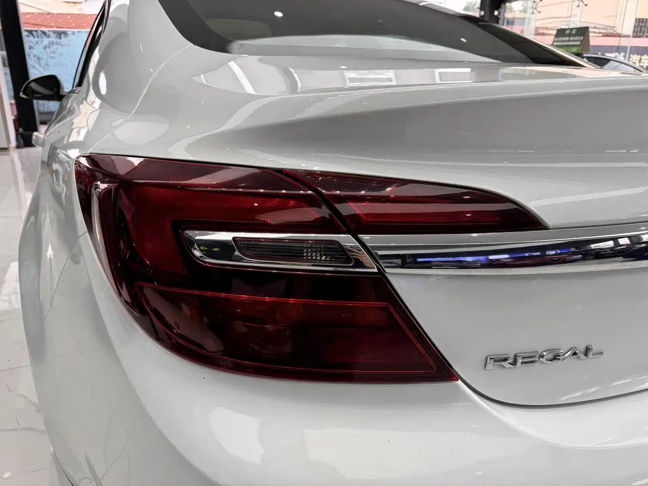 Buick Regal 2015 2.0L Leading Fashion Model фото 25