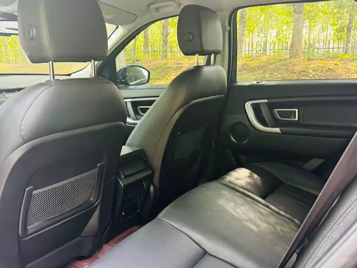Land Rover Discovery Sport 2018 240PS SE Edition фото 11