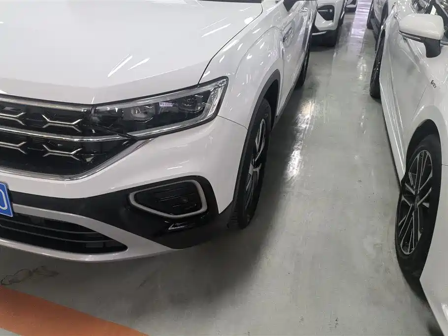 Volkswagen Tayron 2024 300TSI 2WD Luxury Plus Advanced фото 5