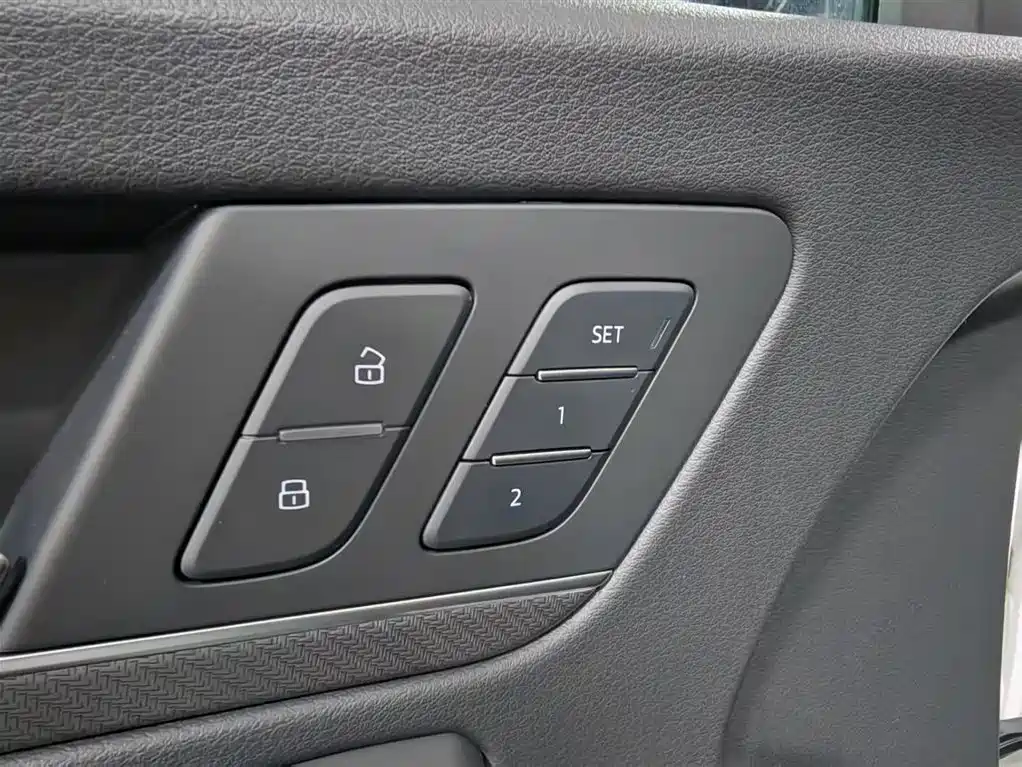 Audi Q5L 2022 45T Luxury Dynamic фото 13