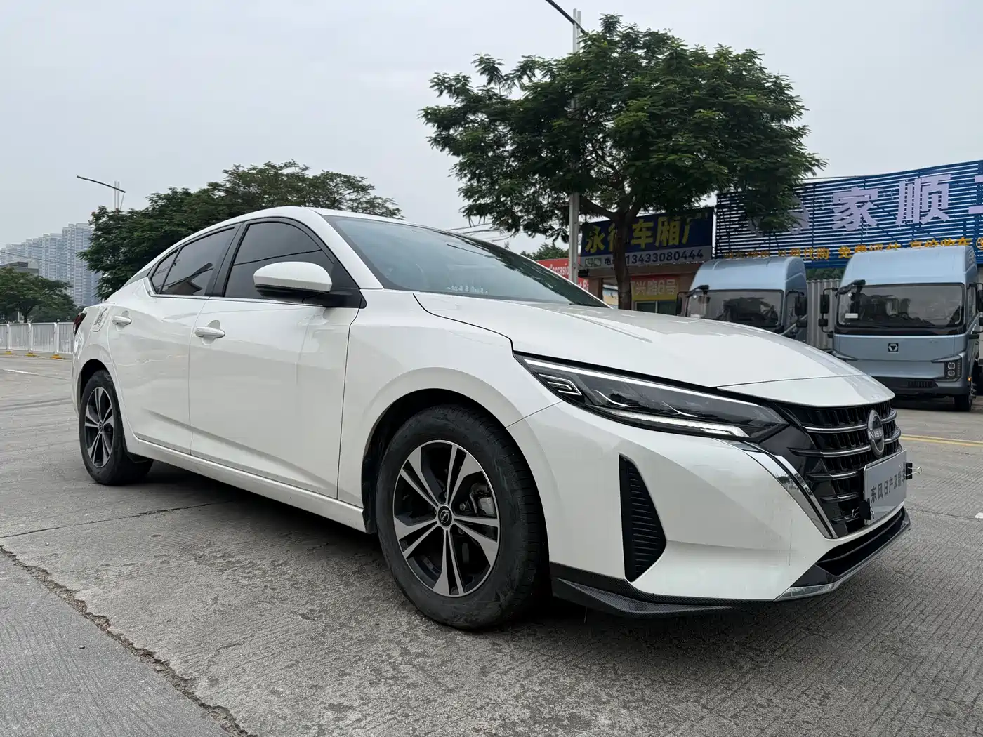 Nissan SYLPHY, миниатюра 3