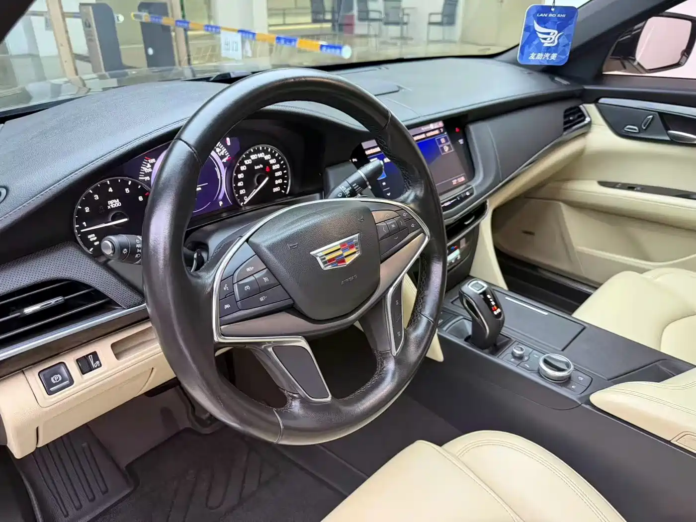 Фото 7 - Cadillac CT6