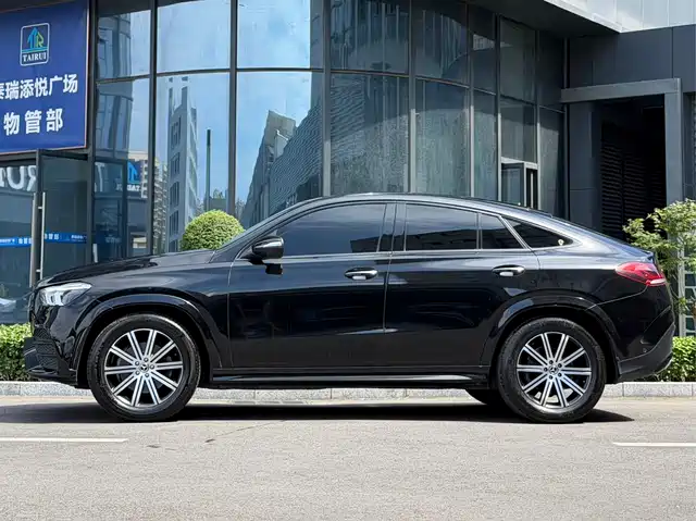 Mercedes-Benz GLE Coupe 2023 GLE 350 4MATIC Coupe SUV Luxury — фото 5