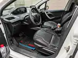 صورة 4 - Peugeot 2008