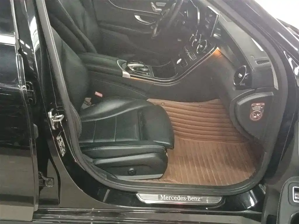 Mercedes-Benz C-Class 2017 Facelift C 200 L Sport Edition фото 25
