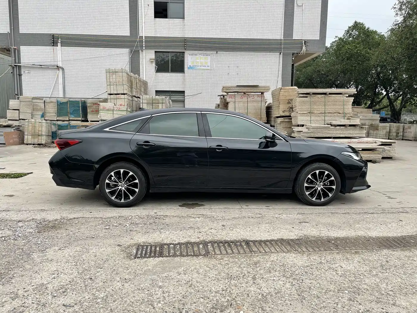 Toyota Avalon 2022 2.0L Luxury Edition фото 4