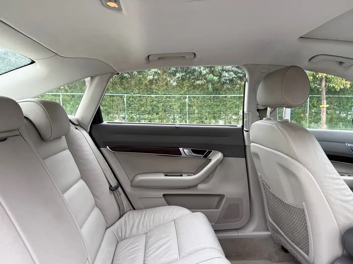 Audi A6L 2011 2.0 TFSI Automatic Comfort фото 22