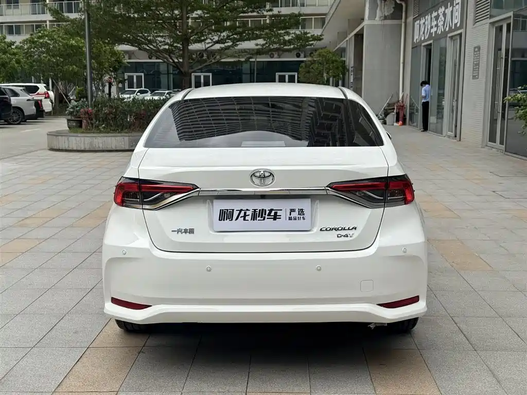 Toyota Corolla 2021 1.2T S-CVT Elite PLUS Edition фото 7