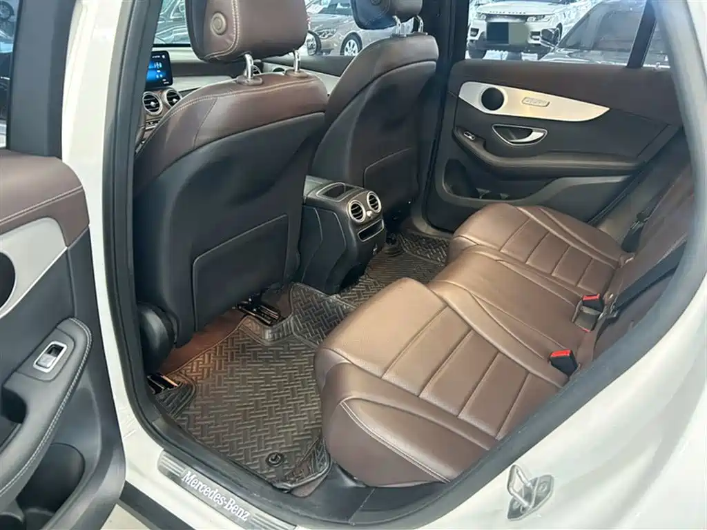 MERCEDES-BENZ GLC