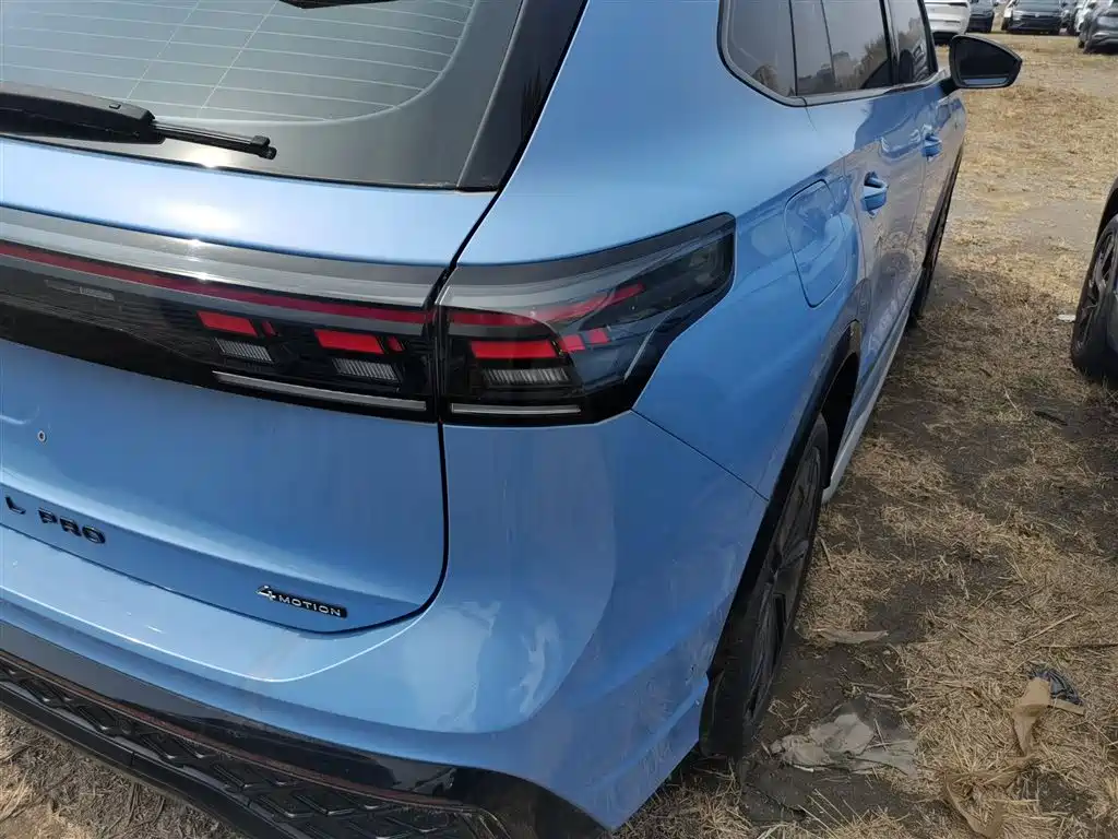 Volkswagen Tiguan L 2024 PRO 380TSI 4WD R-Line Premium Edition фото 8