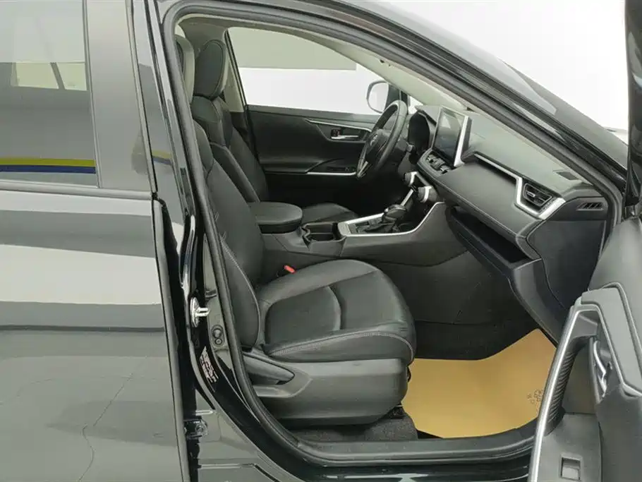 Toyota RAV4 Rongfang 2021 2.0L CVT 4WD Trend PLUS фото 8