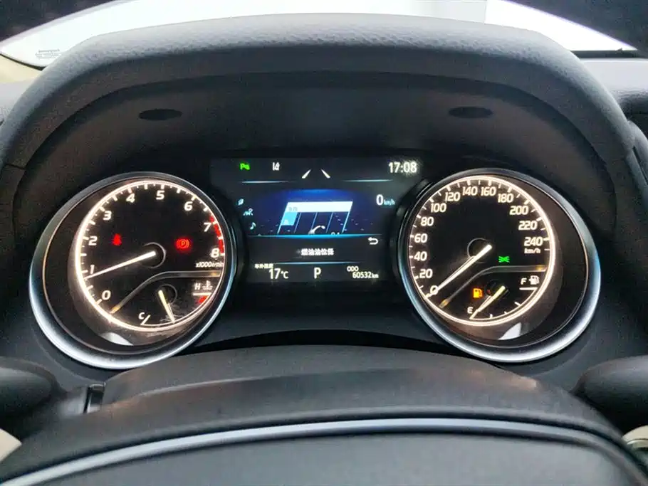 Toyota Camry 2021 2.0G Luxury Edition фото 14