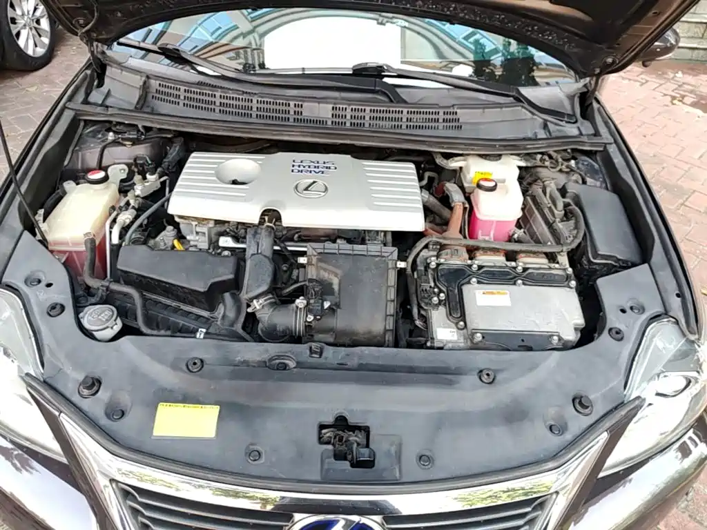 Фото 20 - Lexus CT