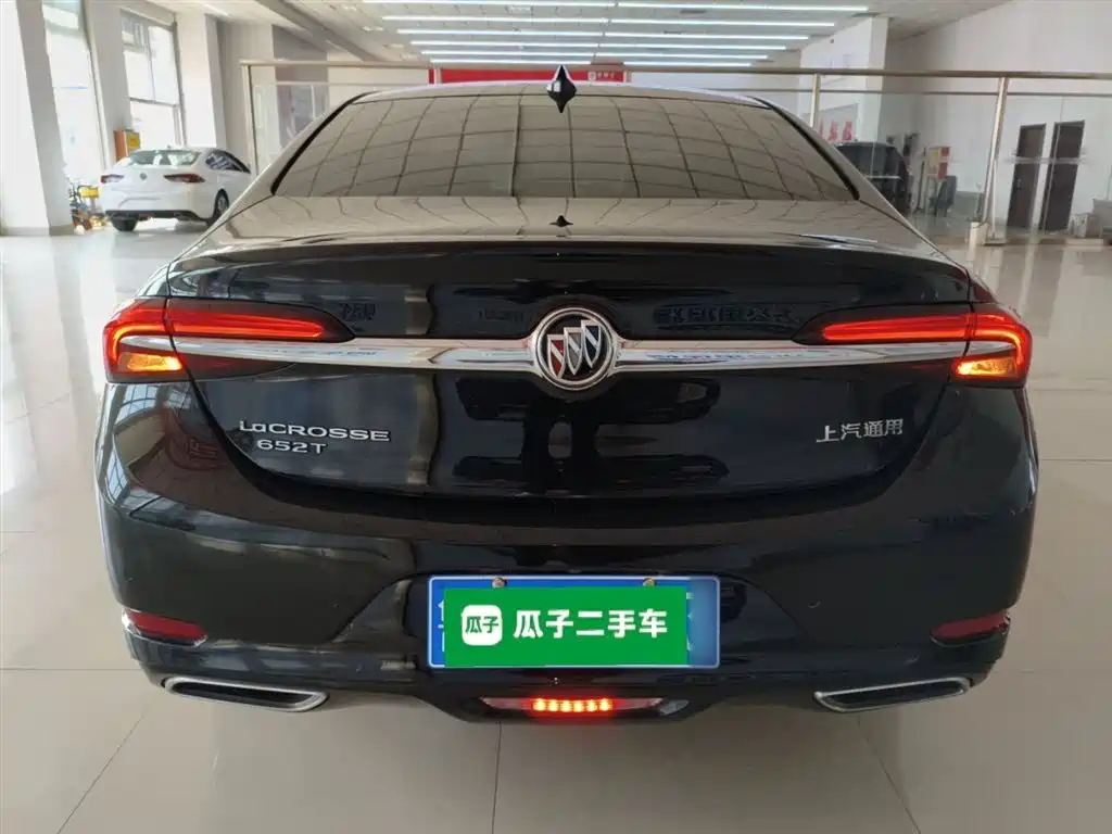 BUICK LACROSSE