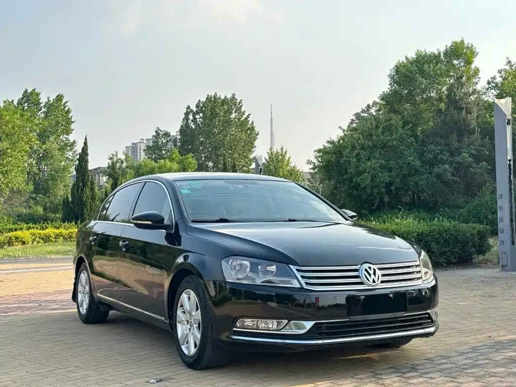 Photo 3 - Volkswagen Magotan