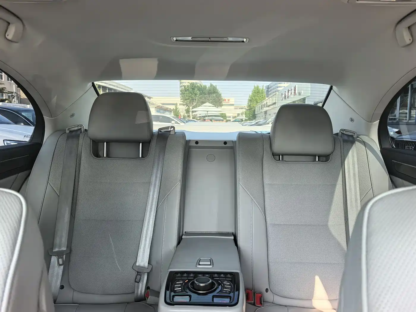 Hongqi H7 2018 2.0T Flagship Edition фото 14