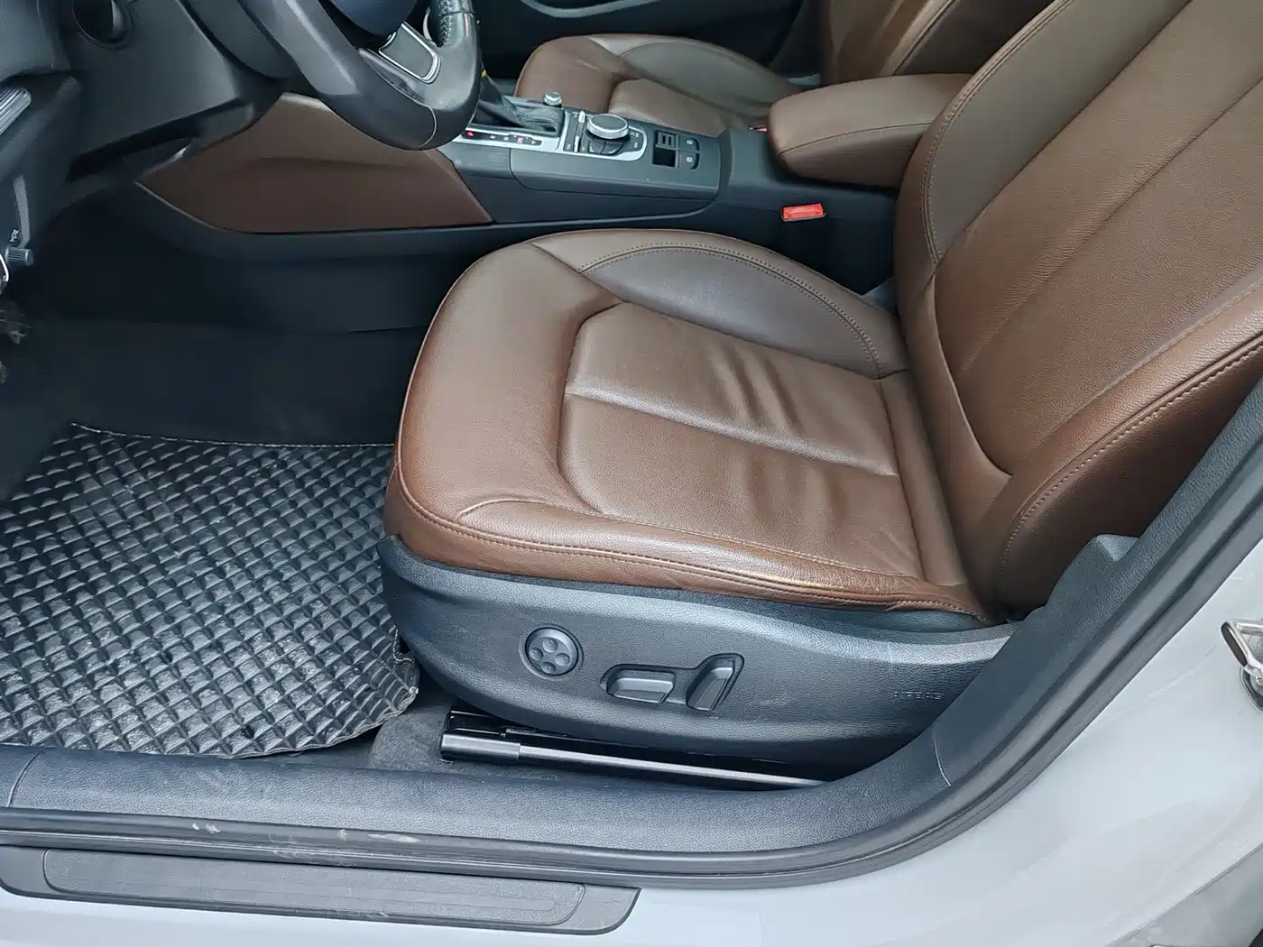 Audi A3 2014 Limousine 35 TFSI Auto Comfort фото 18