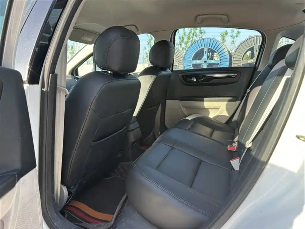 Citroën C-Quatre 2015 2013 Model Sedan 1.6L Automatic Premium Style